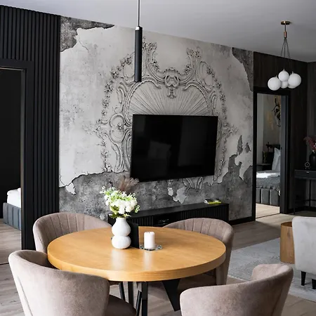 Park Vista Apartment *